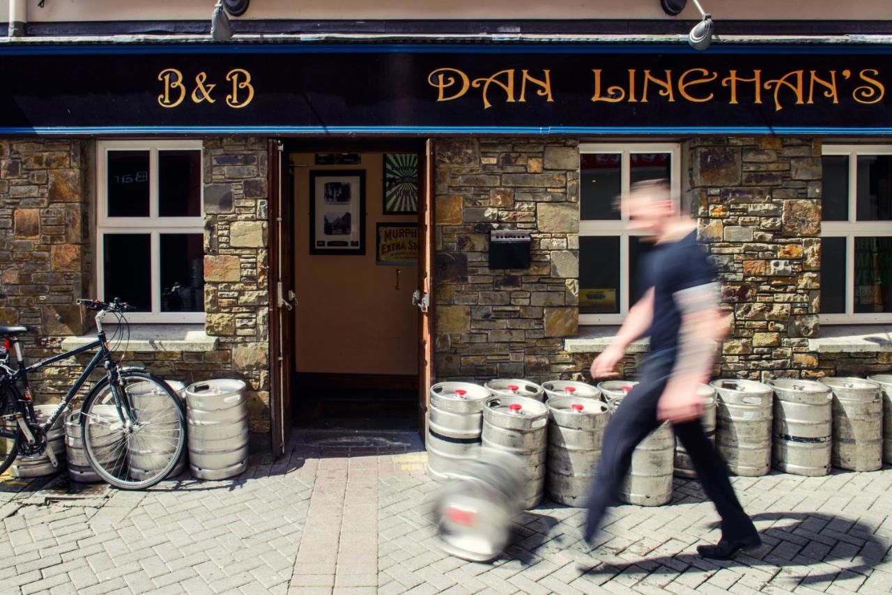 Отели типа «постель и завтрак» Dan Linehans Bar and B&B Килларни-22